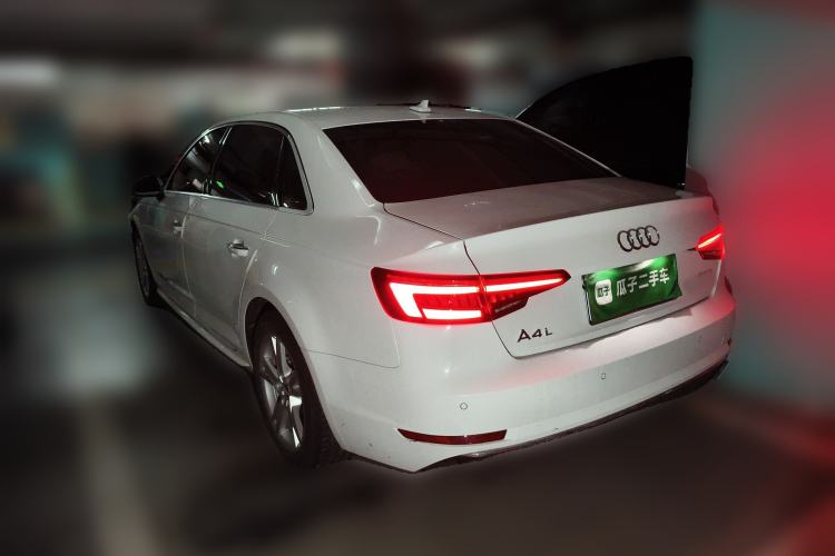 Used Audi A4L 2017 Plus 40 TFSI Ambition Model

