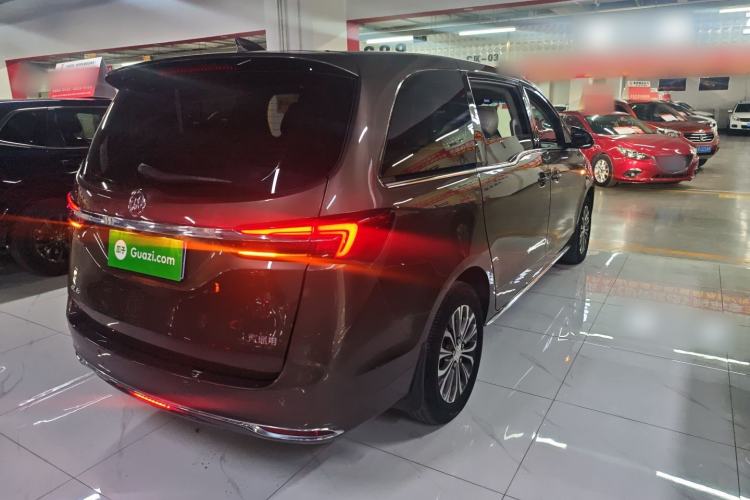 Used Buick GL8 2023 Land Executive Class Smart Enjoyment Model
