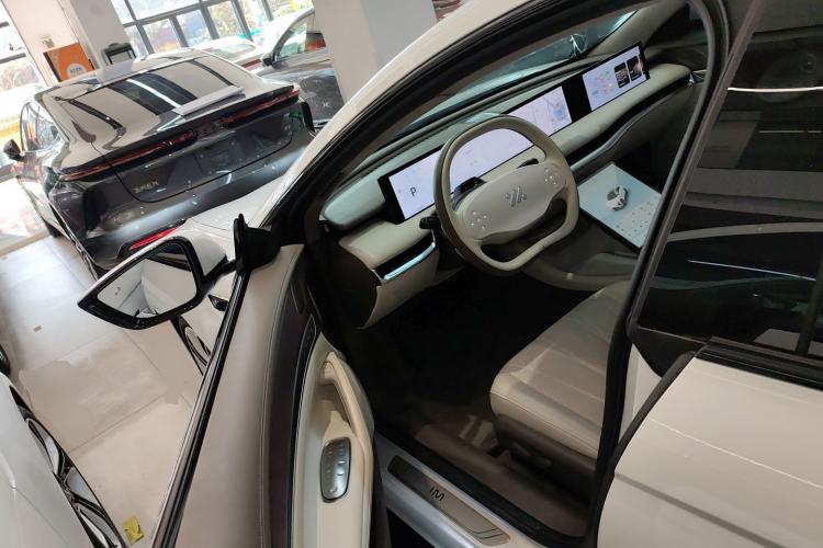 Used  L7 2022 Pro Model
