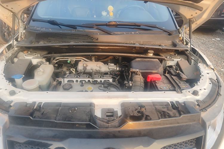 Used Land X7 2015 2.0T Panoramic Prestige Edition
