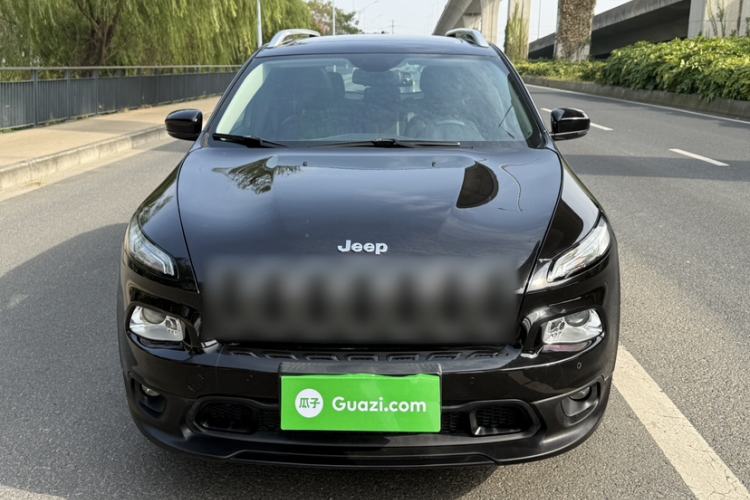 Used  Cherokee 2016 2.4L Leading Smart Version
