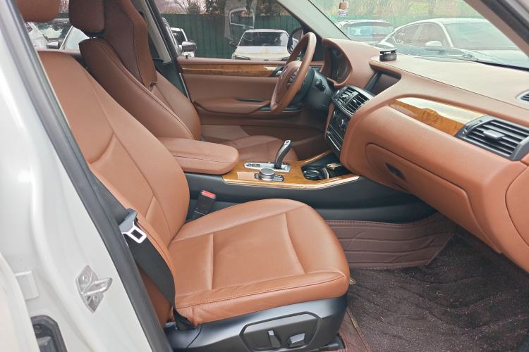 Used BMW X3 2016 sDrive20i
