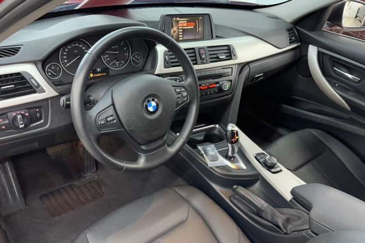 Used BMW 3 Series 2015 320Li Luxury Edition Fashion Model
