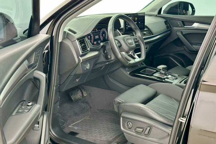 Used Audi Q5L 2022 Updated 45T Luxury Dynamic Version
