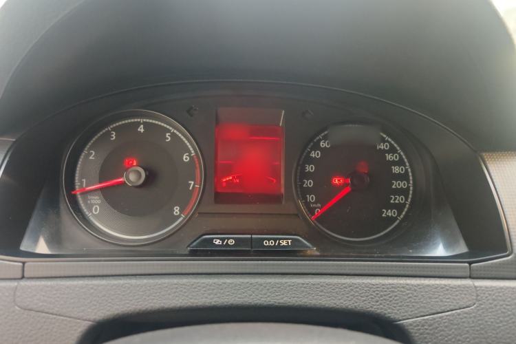 Used Volkswagen Santana 2016 1.6L Manual Fashion Edition
