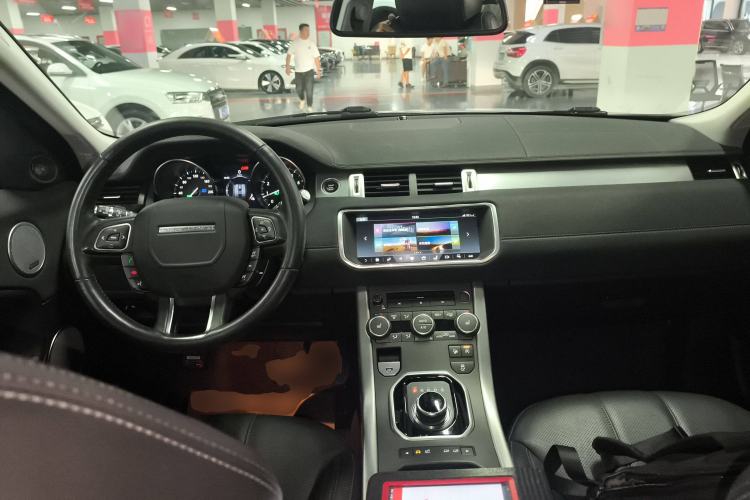 Used Land Rover Range Rover Evoque 2017 2.0T SE PLUS Smart Enjoyment Edition
