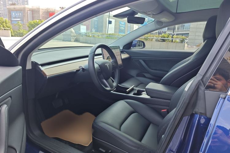 Used Tesla Model 3 2019 Long-Range Rear-Wheel-Drive Version