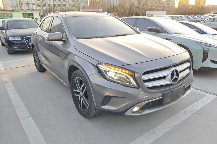 Used Mercedes-Benz GLA 2015 GLA 200 Fashion Model