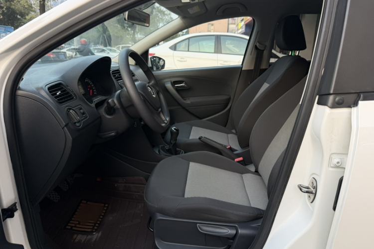 Used Volkswagen Polo 2018 1.5L Manual Drive-Comfort Model