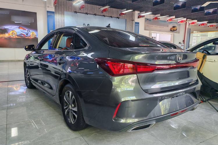 Used Changan Eado 2022 PLUS Blue Whale NE 1.4T GDI DCT Prestige Edition
