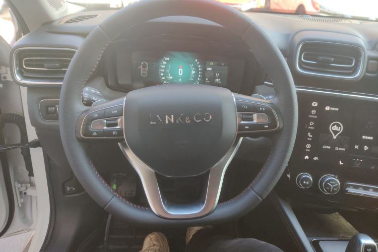 Used Lynk & Co 02 2019 1.5T DCT Two-Wheel Drive Pro Edition China VI Standard
