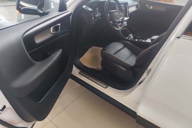Used Volvo XC40 2023 B3 Zhiyuan Luxury Edition
