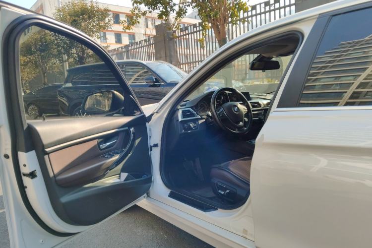 Used BMW 3 Series 2018 320Li Fashion Model

