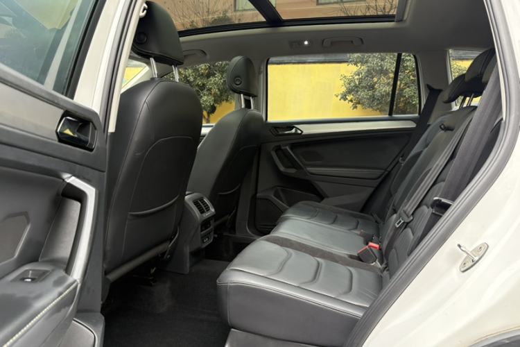 Used Volkswagen Tiguan L 2018 330TSI Automatic Two-Wheel Drive Luxury Edition
