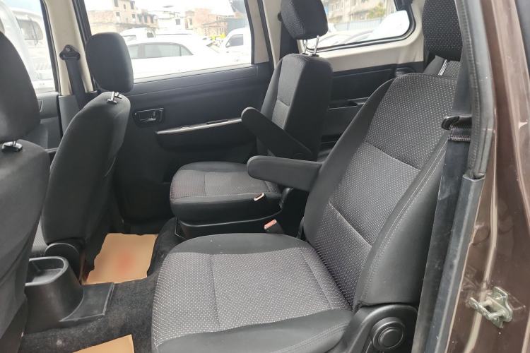 Used Dongfeng Fengon 330 2014 1.5L Manual Utility Version DK15
