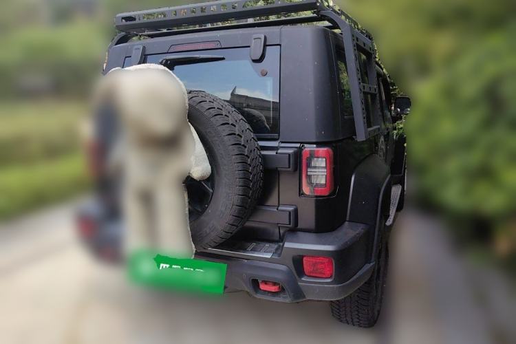 Used Beijing Auto BJ40 2023 2.0D Automatic Four-Wheel Drive Blade Hero Edition Adventurer Type
