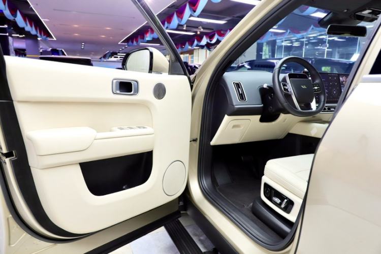 Used Li Auto L9 2022 Max model