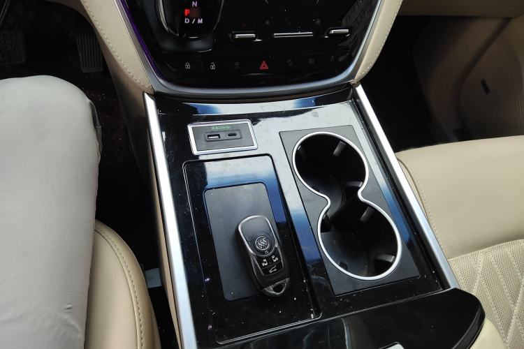 Used Buick GL8 2022 ES Landtrek 653T Flagship Model
