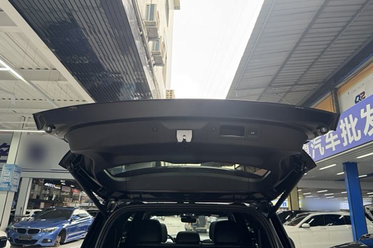 Used GAC Trumpchi GS8 2022 Linghang Series 2.0 TGDI Two-Wheel-Drive Luxury Smart Connectivity Version (7 Seats)