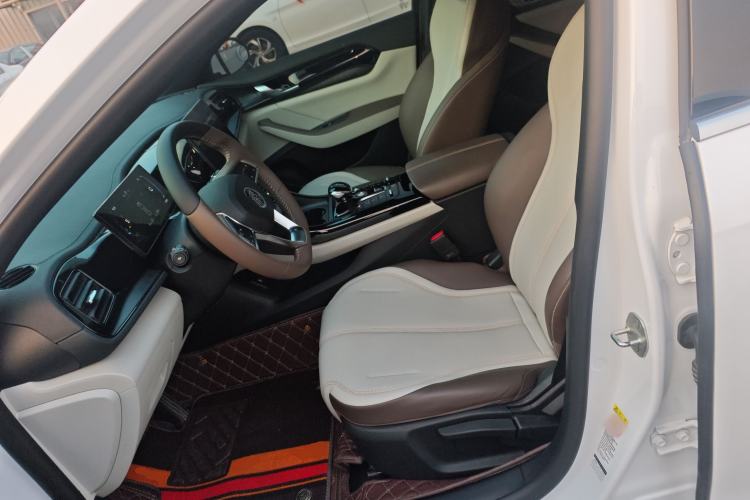 Used BYD Qin PLUS 2024 HONOR Edition DM-i 55KM Leading Model
