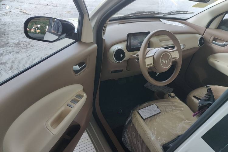 Used Wuling Hongguang MINIEV 2025 Four-Door Version Advanced Edition
