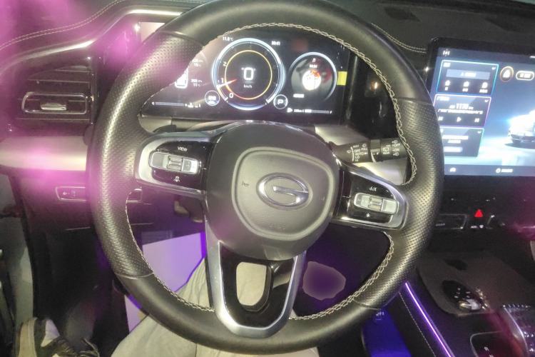 Used GAC Trumpchi GS8 2022 Linghang Series 2.0 TGDI Two-Wheel-Drive Luxury Smart Connectivity Version (7 Seats)