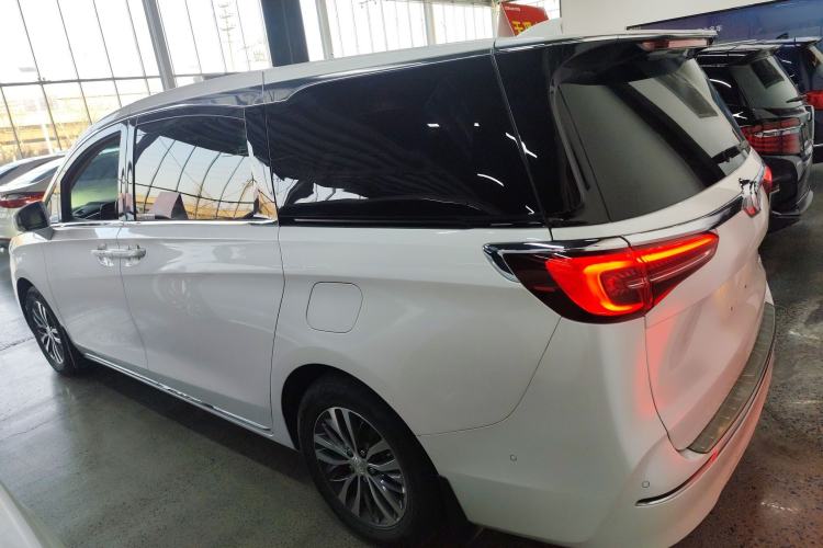 Used Buick GL8 2023 ES Lu Zun Deluxe Model