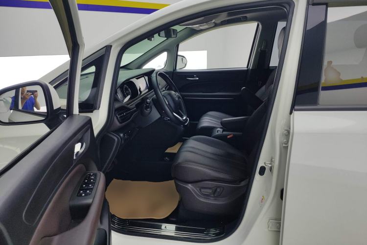 Used GAC Trumpchi M6 2019 270T Automatic Prestige Edition (6-seater) - China V Standard
