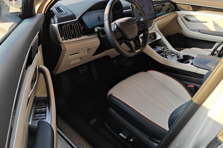 Used BYD Song PLUS New Energy 2024 HONOR Edition DM-i 110km Flagship Model
