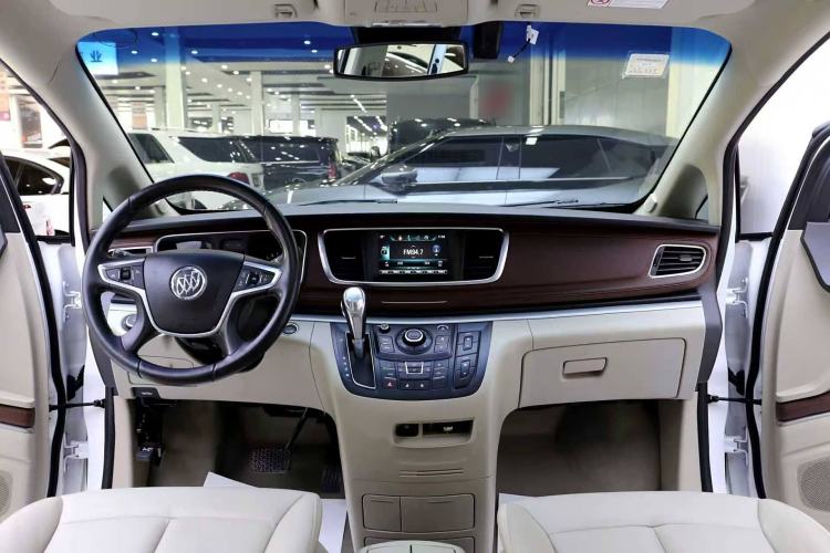 Used Buick GL8 2018 28T Luxury Model China VI Standard
