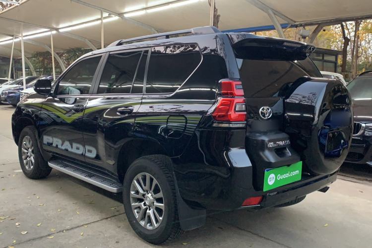 Used Toyota Prado 2018 3.5L Automatic TX-L with Rear-Mounted Spare Tire
