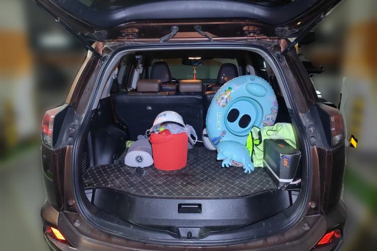 Used Toyota RAV4 2016 2.0L CVT Two-Wheel Drive Comfort Edition China V Standard