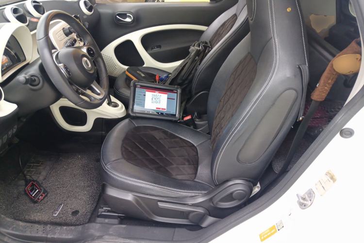 Used  fortwo 2015 1.0L 52 kW Hardtop Passion Edition
