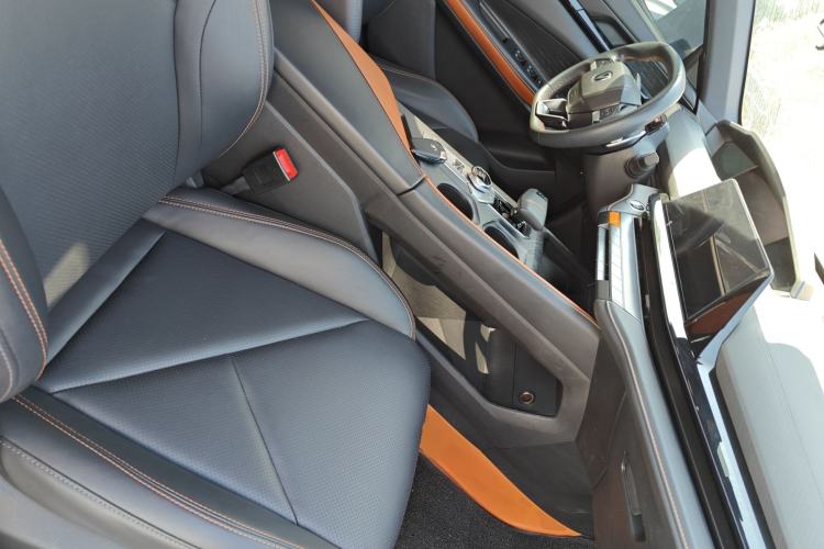 Used Changan UNI-V 2022 1.5T Smart Navigation Version
