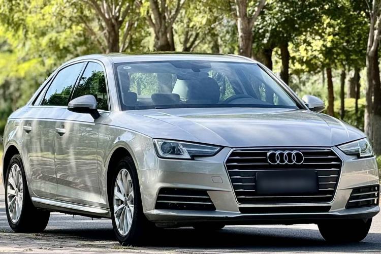 Used Audi A4L 2017 Plus 40 TFSI Ambition Model
