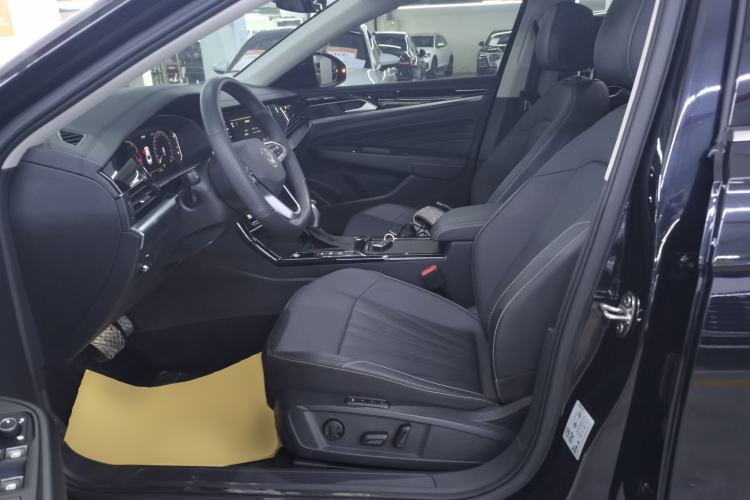 Used Volkswagen Passat 2025 Outstanding Model 330TSI Elite Edition
