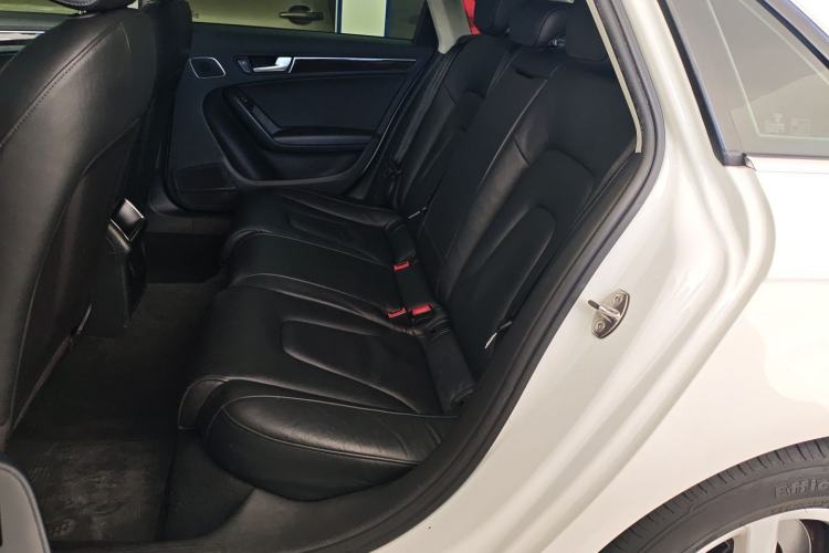 Used Audi A4L 2013 35 TFSI Automatic Comfort Model
