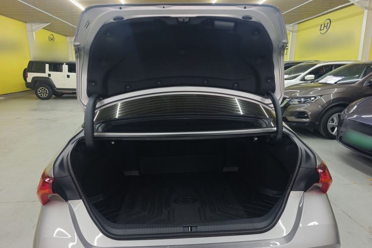 Used Toyota Avalon 2023 2.0L Premium Edition
