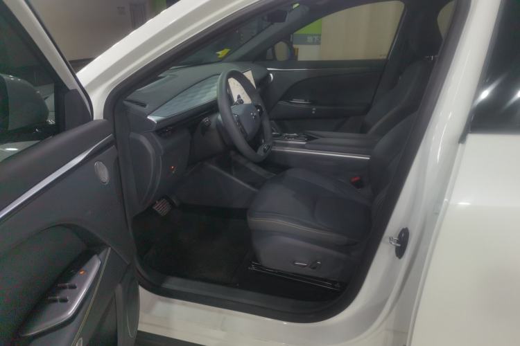 Used ARCFOX Alpha T5 2026 Model Range-Extended 1215 Yuanjing Smart Driving Version