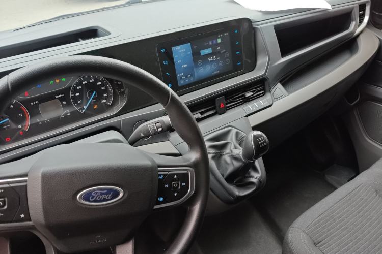 Used Ford Transit 2023 2.0T Diesel Manual Multifunction Commercial Vehicle Short Wheelbase Low Roof 5/6 Seats
