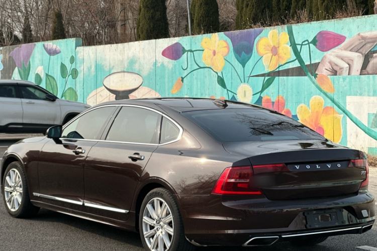 Used Volvo S90 2020 T5 Zhiyi Luxury Edition