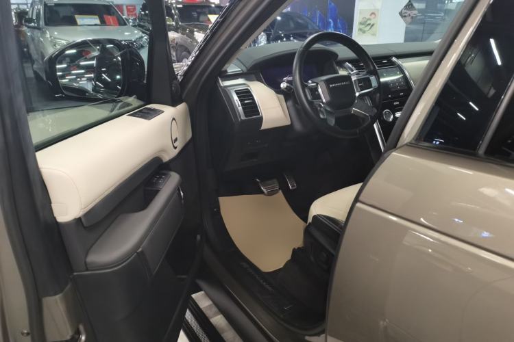 Used Land Rover Discovery 2021 360 PS R-Dynamic HSE
