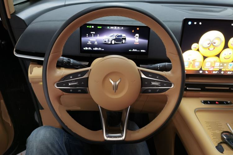 Used VOYAH Dream 2025 PHEV Four-Wheel-Drive Flagship Version – Qiankun Edition