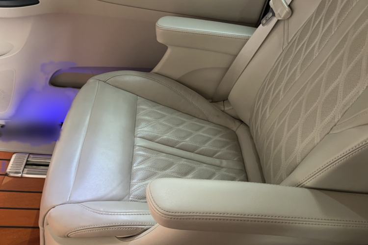 Used Buick GL8 2020 Avenir Avia Six-Seat Deluxe Edition
