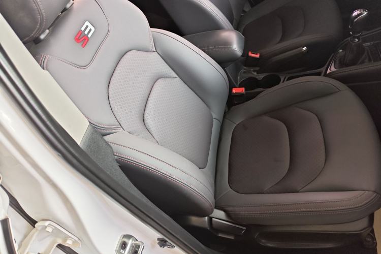 Used  Refine S3 2017 1.6L Manual Luxury Smart Model