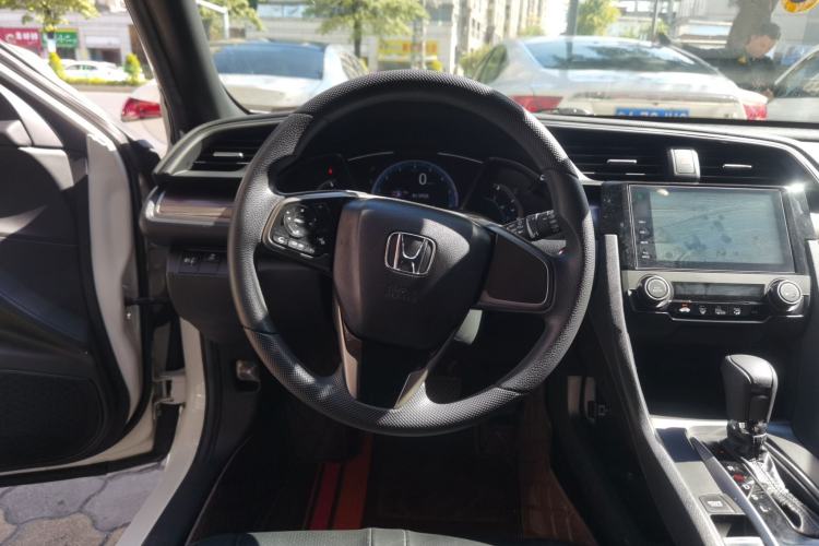 Used Honda Civic 2021 HATCHBACK 220TURBO CVT New Trendsetter