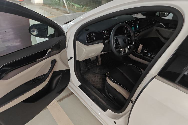 Used BYD Qin PLUS 2021 EV 600KM Flagship Model