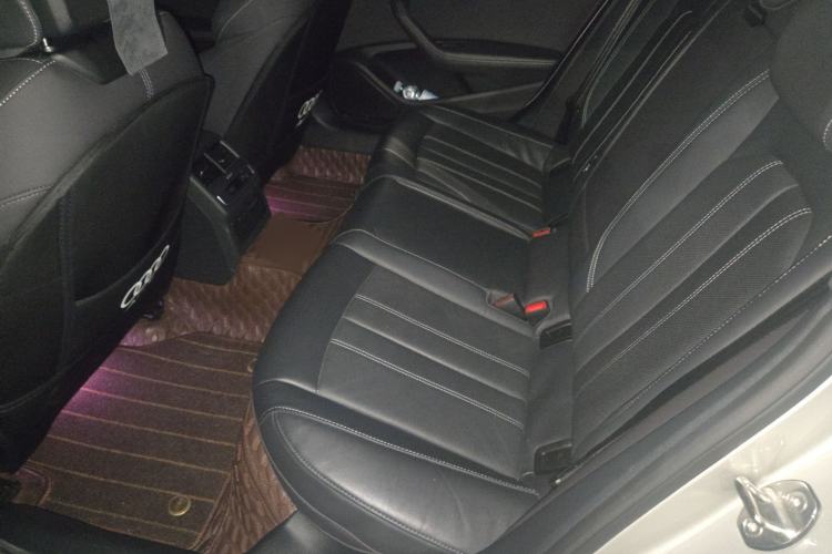 Used Audi A4L 2022 40 TFSI Luxury Dynamic Model
