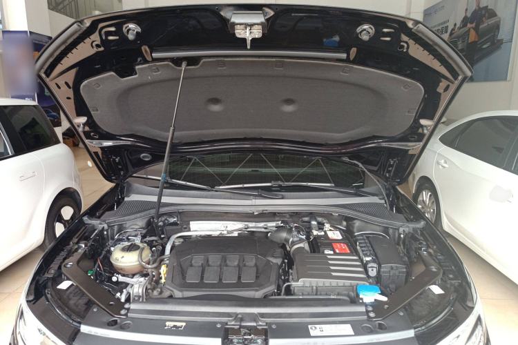 Used Volkswagen Tiguan L 2022 330TSI Automatic Two-Wheel Drive R-Line Enhanced Edition
