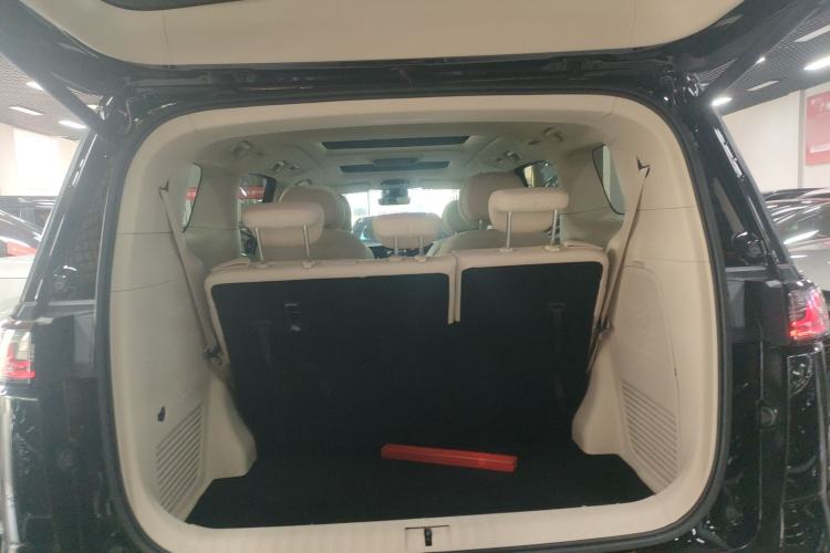 Used VOYAH Dream 2024 PHEV Extended-Range Premium Edition
